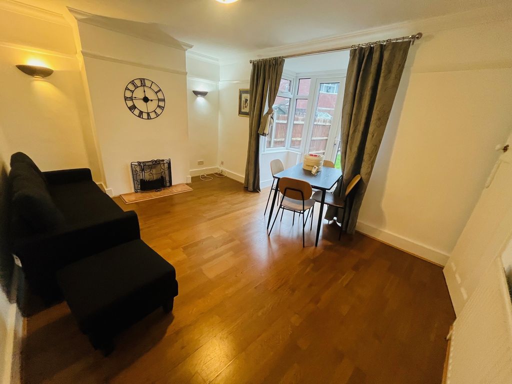 Property photo 2 of 13 Image