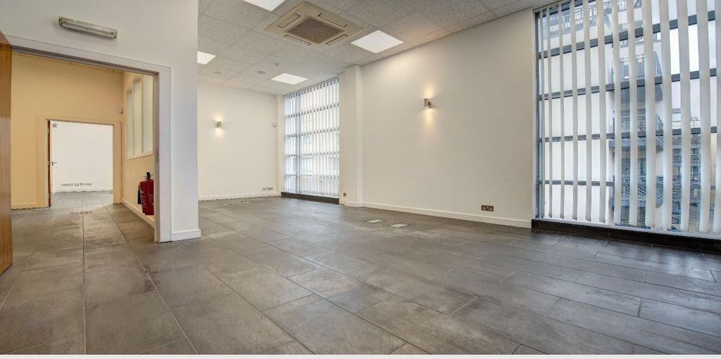 Property photo 2 of 3