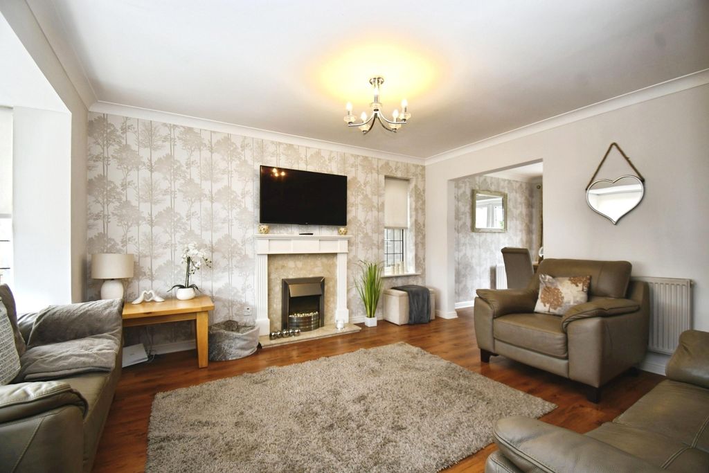 Property photo 2 of 33 Pbox-Img.Jpg
