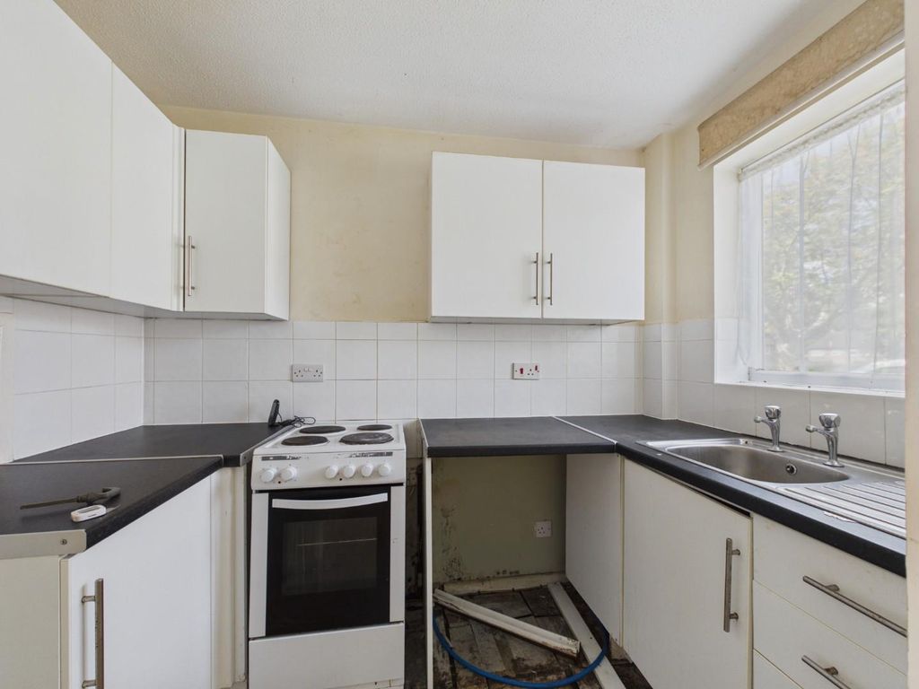 Property photo 3 of 13 Cam05010G0-Pr0187-Still005.Jpg