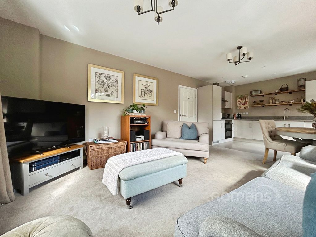Property photo 2 of 12 Pbox-Img.Jpg