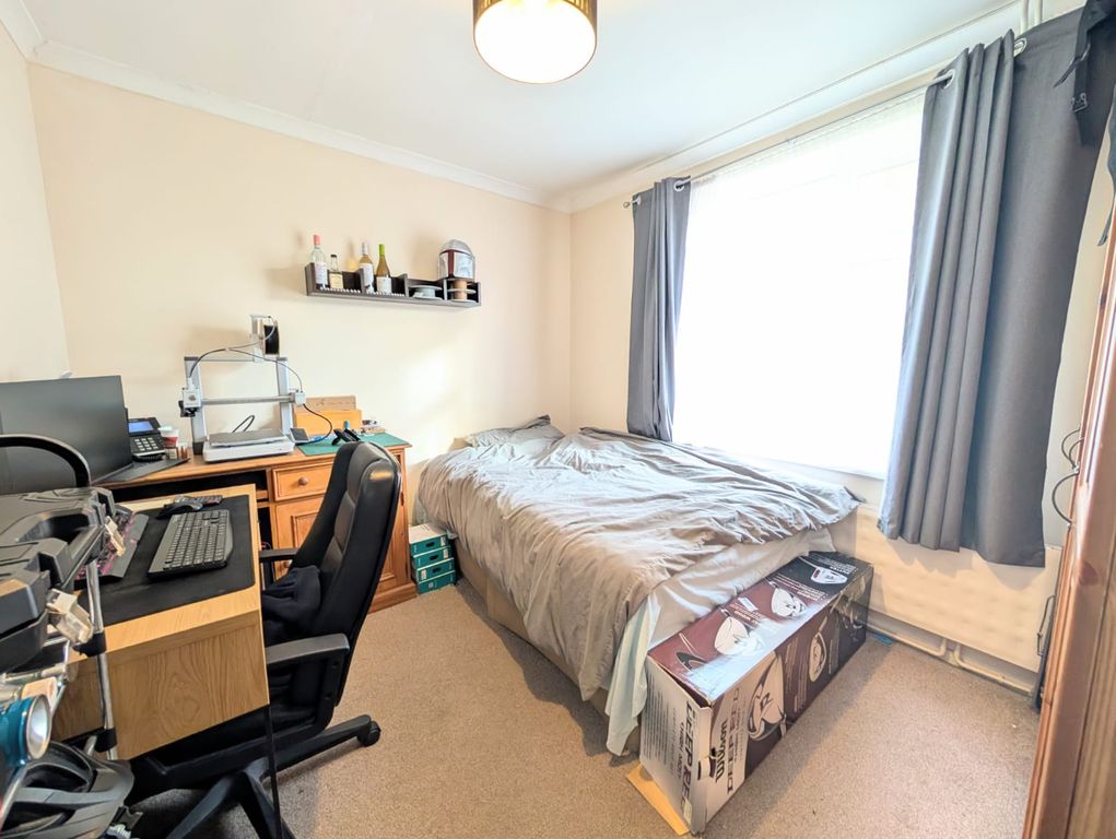 Property photo 3 of 11 Bedroom 2