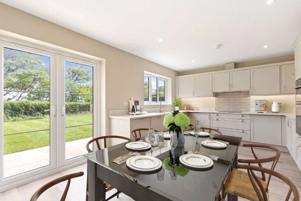 Property photo 2 of 16 Kitchen/Dining Room
