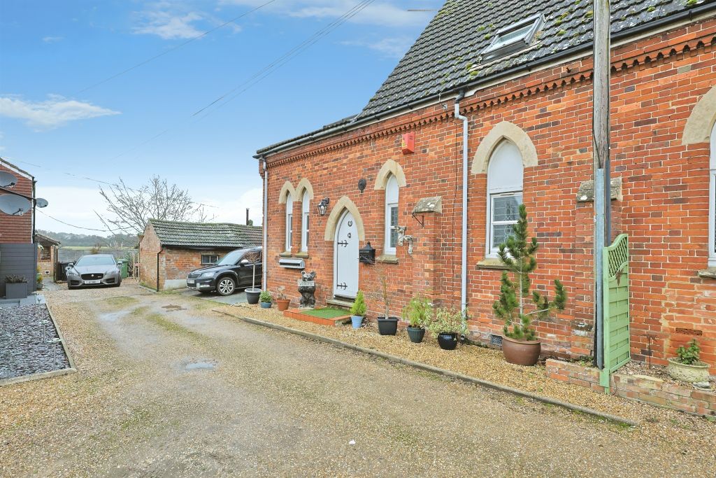 Property photo 1 of 33