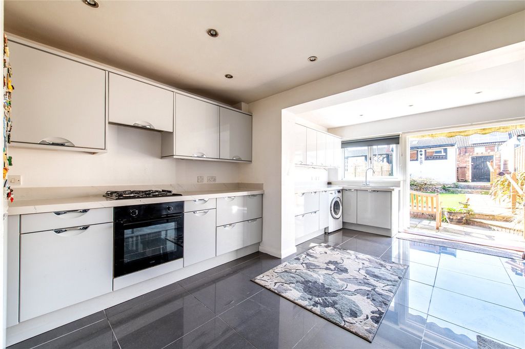 Property photo 3 of 24 Picture No. 19