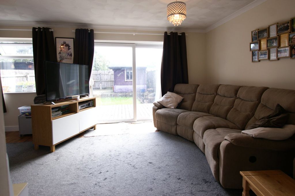 Property photo 2 of 9 Picture No. 05
