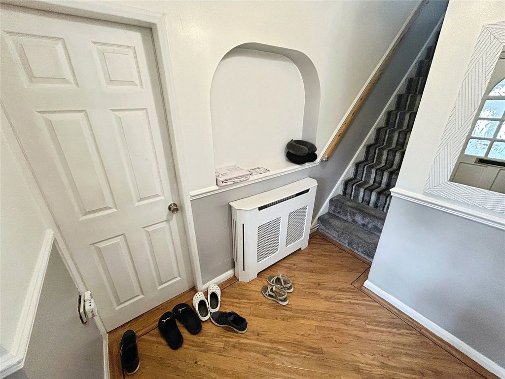 Property photo 2 of 16 Picture No. 04