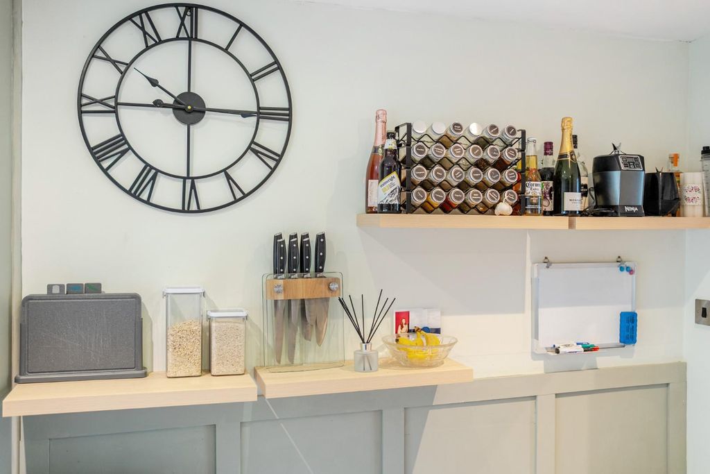 Property photo 2 of 18 1319658-7-686E31Cbb7F9A.Jpg