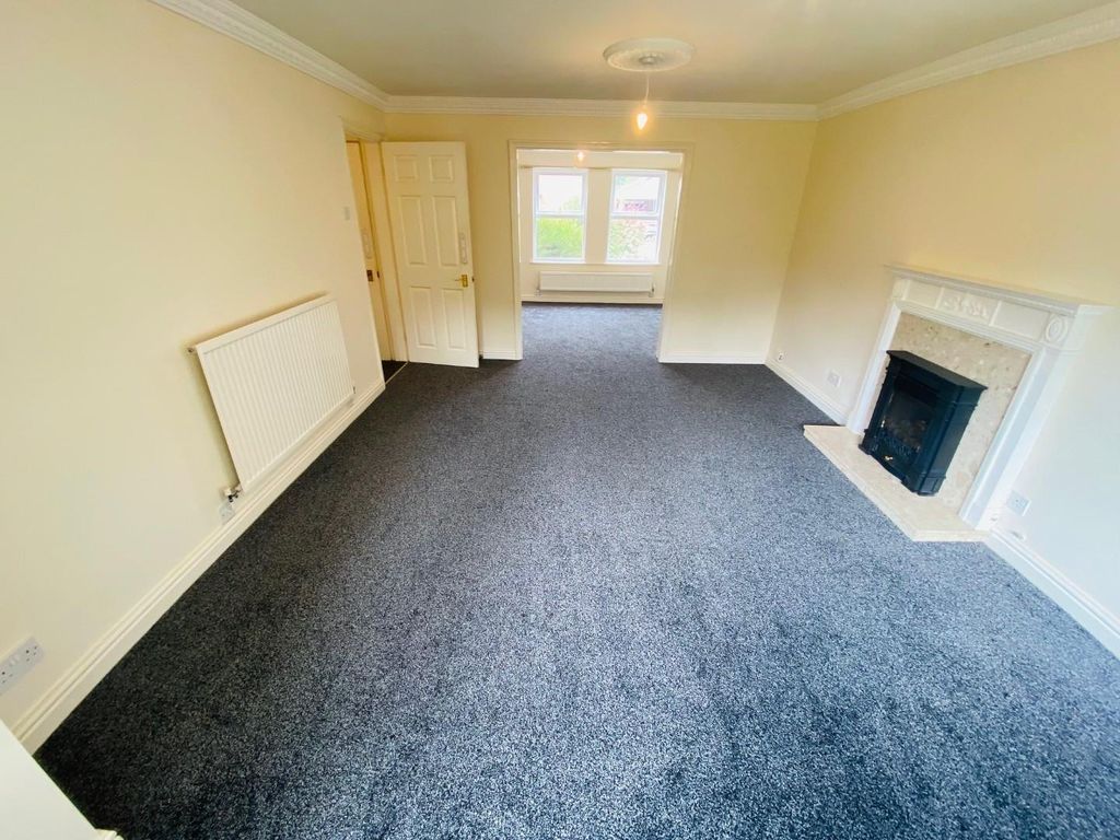 Property photo 2 of 28 19.Jpg