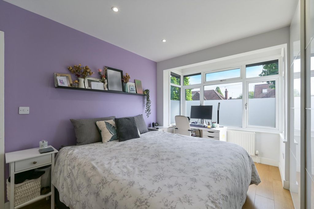 Additional image 9 of 3 bed terraced house for saleClayponds Avenue TW8