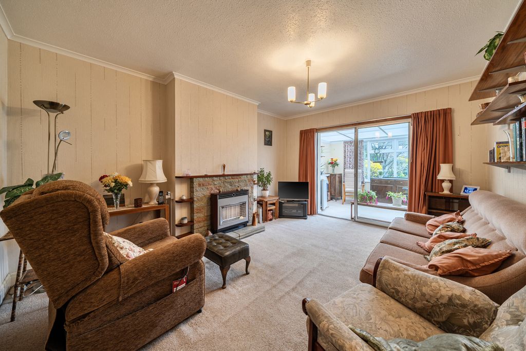 Property photo 2 of 23 1424410-11-69B2c1...