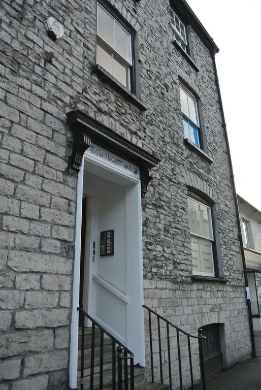 Property photo 3 of 4 Main_Front.Jpg