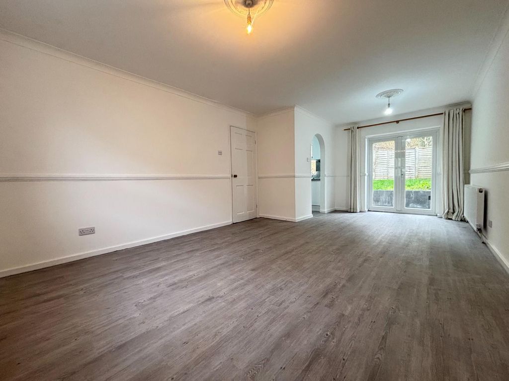 Property photo 2 of 20 Photo 13