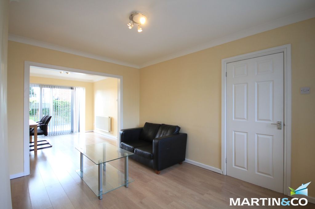 Property photo 2 of 11 Untitled