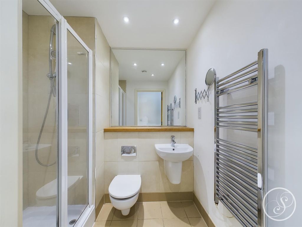 Property photo 3 of 9 Cam02158G0-Pr0134-Still005.Jpg