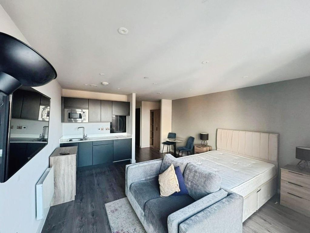 Property photo 2 of 13 3Fd1Bed4-Whatsapp 20Image 202025-11-27 20At 2015.1