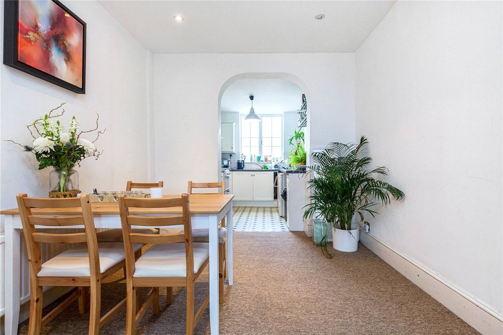 Property photo 3 of 13 Picture No. 12