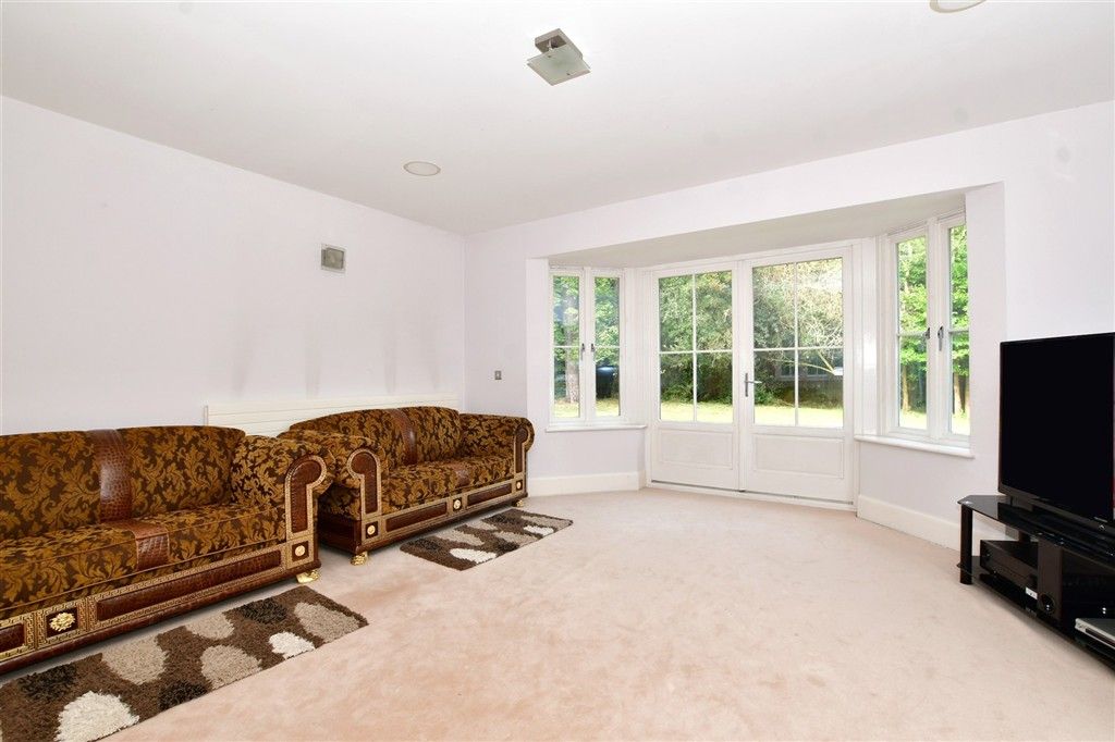 Property photo 3 of 21 Living Room 2026