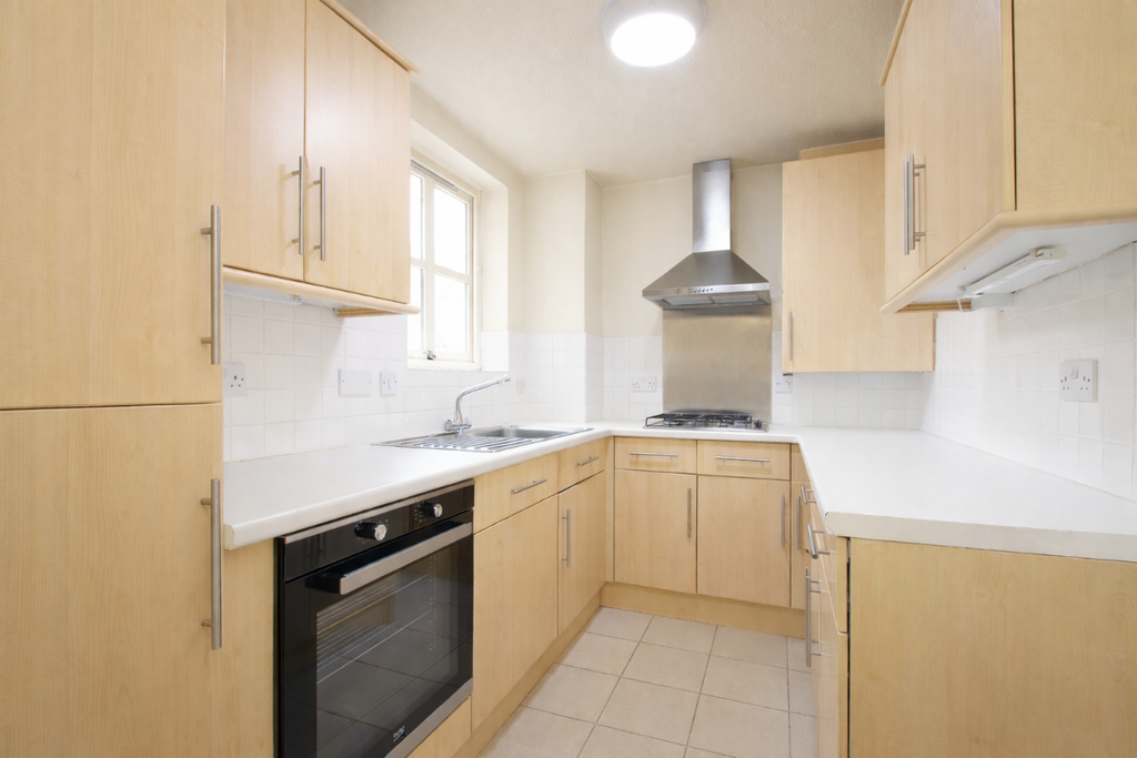 Property photo 2 of 24