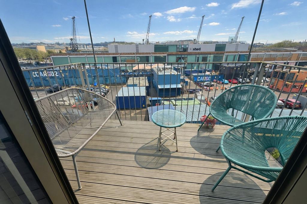 Property photo 3 of 23 Ef7A0Bed-54d2-4019-87Fd-Dd7Daa35c26B.Png