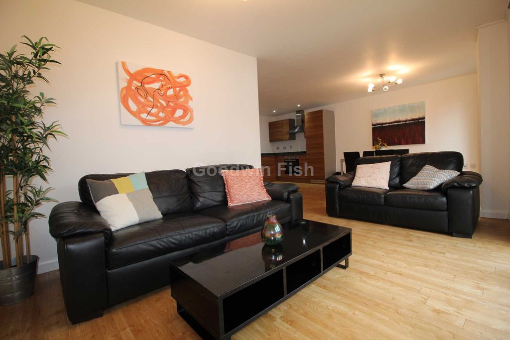 Property photo 1 of 9