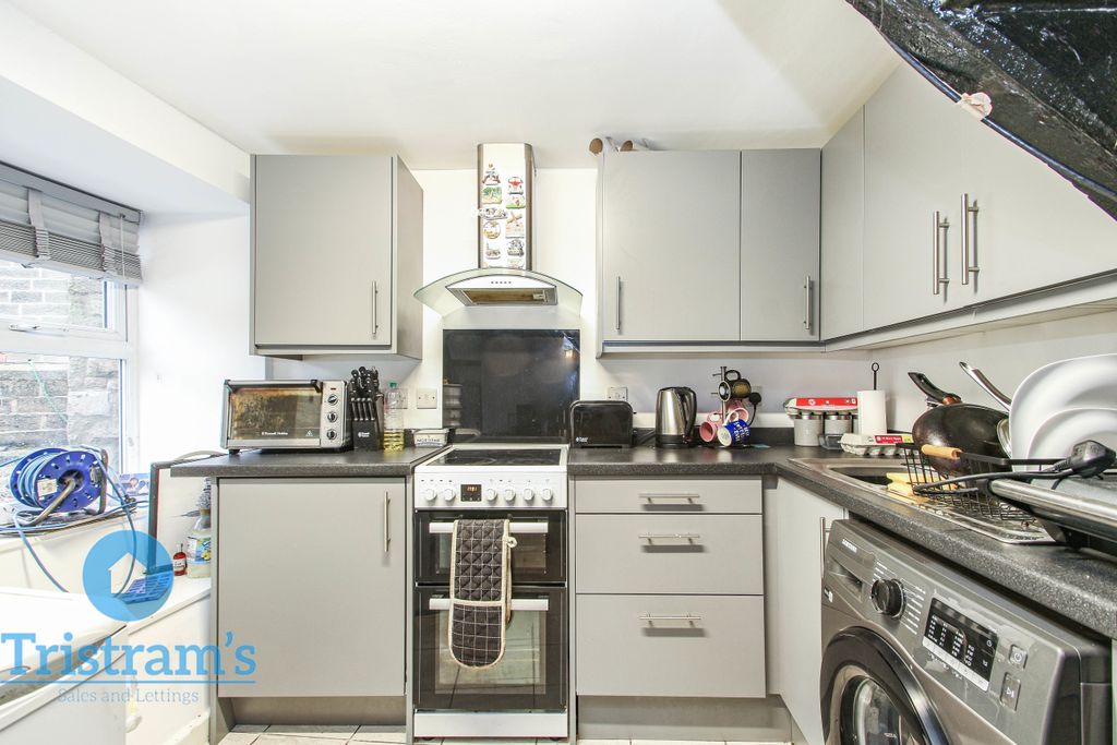 Property photo 2 of 12 Img_9156