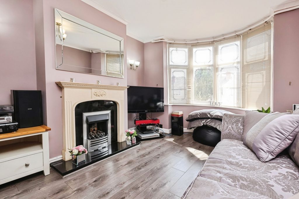 Property photo 2 of 17 Pbox-Img.Jpg
