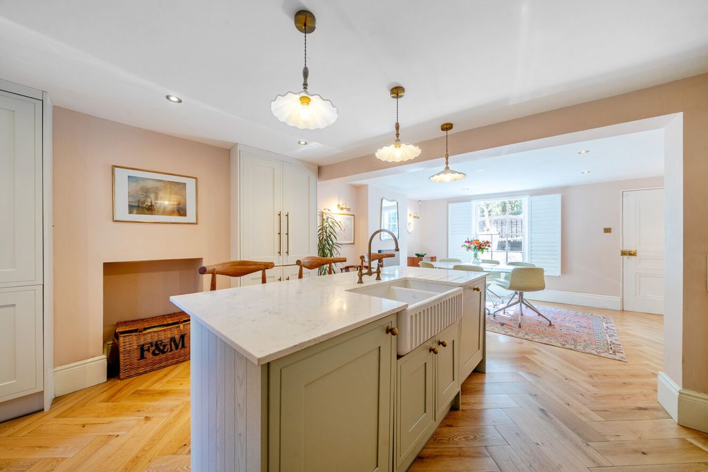 Property photo 3 of 19 1516441-11-6Ab110...