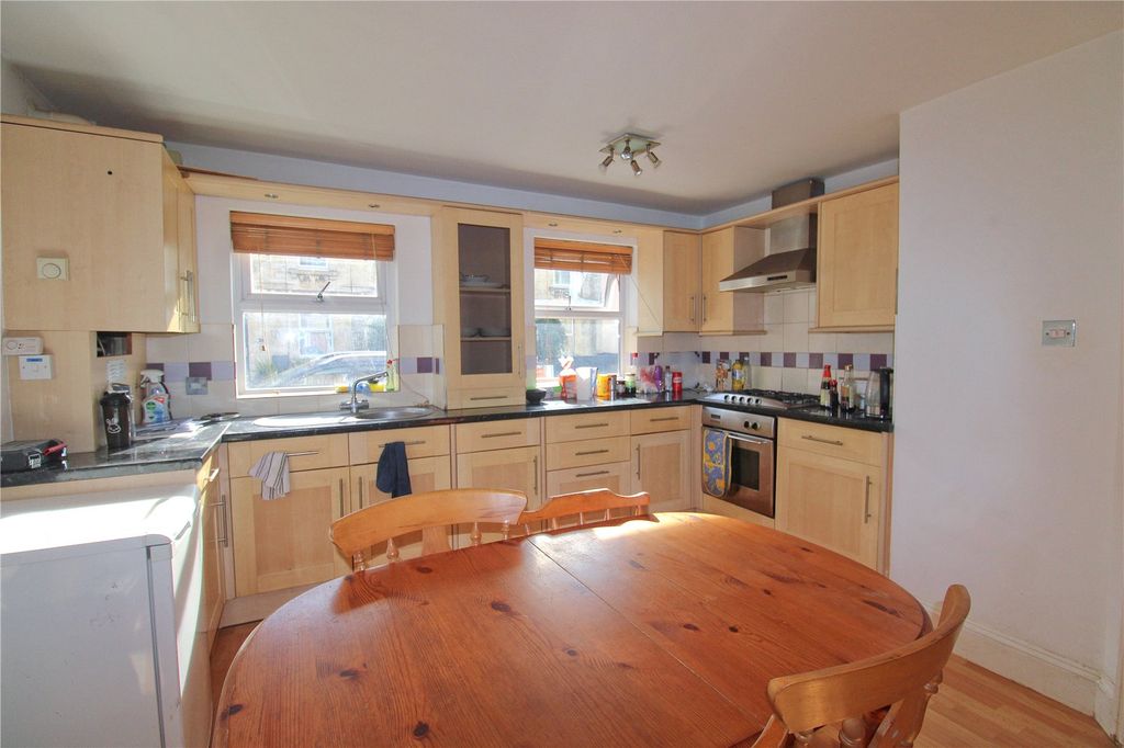 Property photo 3 of 10 Picture No. 09