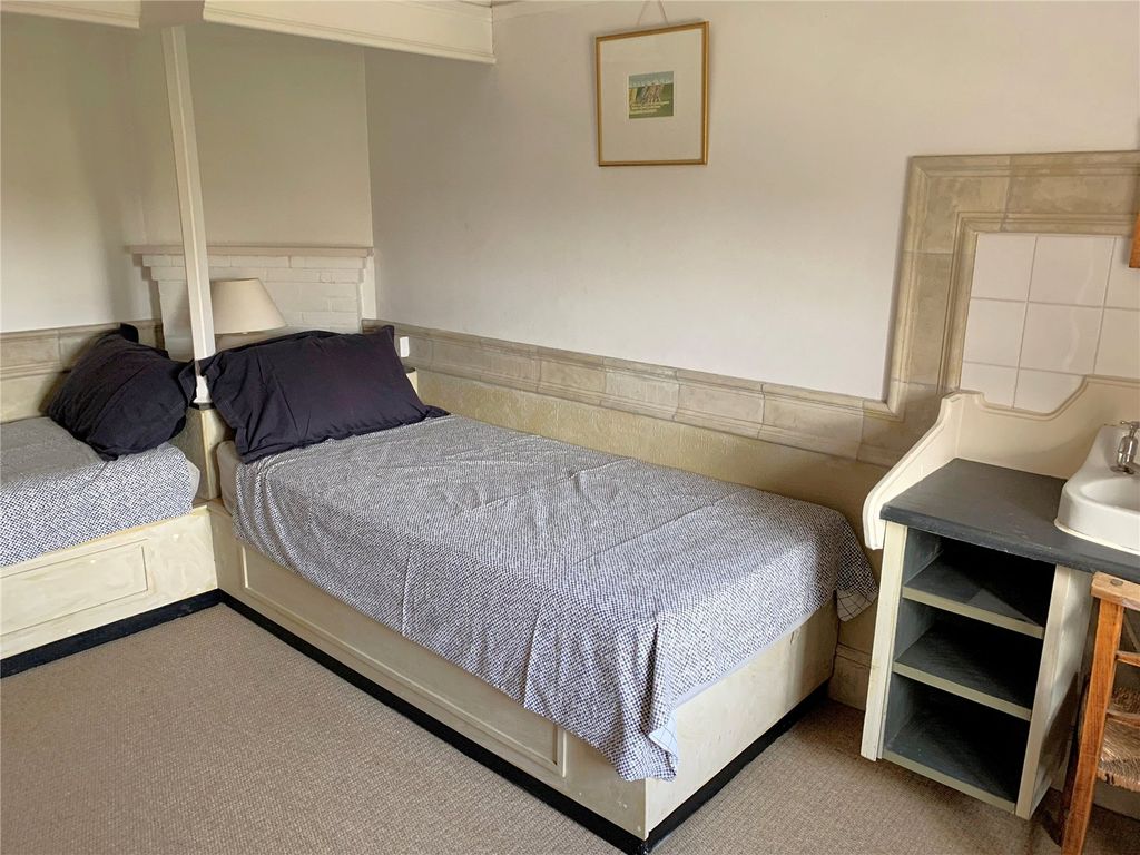 Additional image 9 of 5 bed detached house for saleEast Grinstead, West Sussex RH19