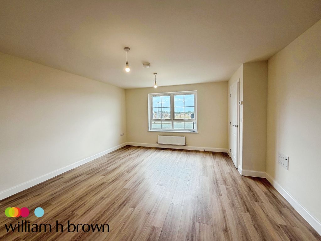 Property photo 3 of 11 Living Room
