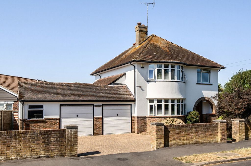 Property photo 1 of 23
