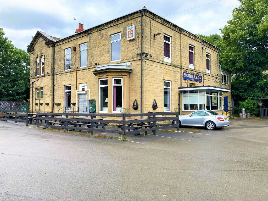 Property photo 1 of 3