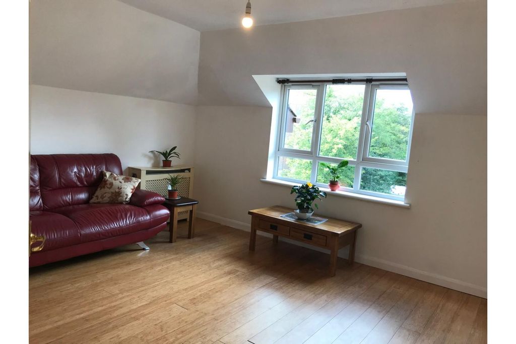 Property photo 3 of 23