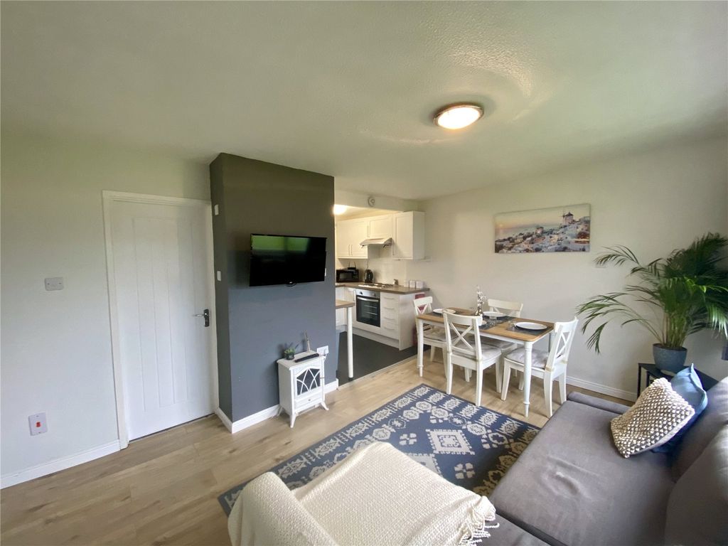 Property photo 2 of 15 Picture No. 01