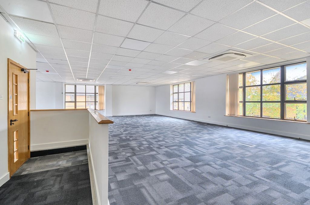 Property photo 2 of 10 1376309-4-6913131Ed22d0.Jpg