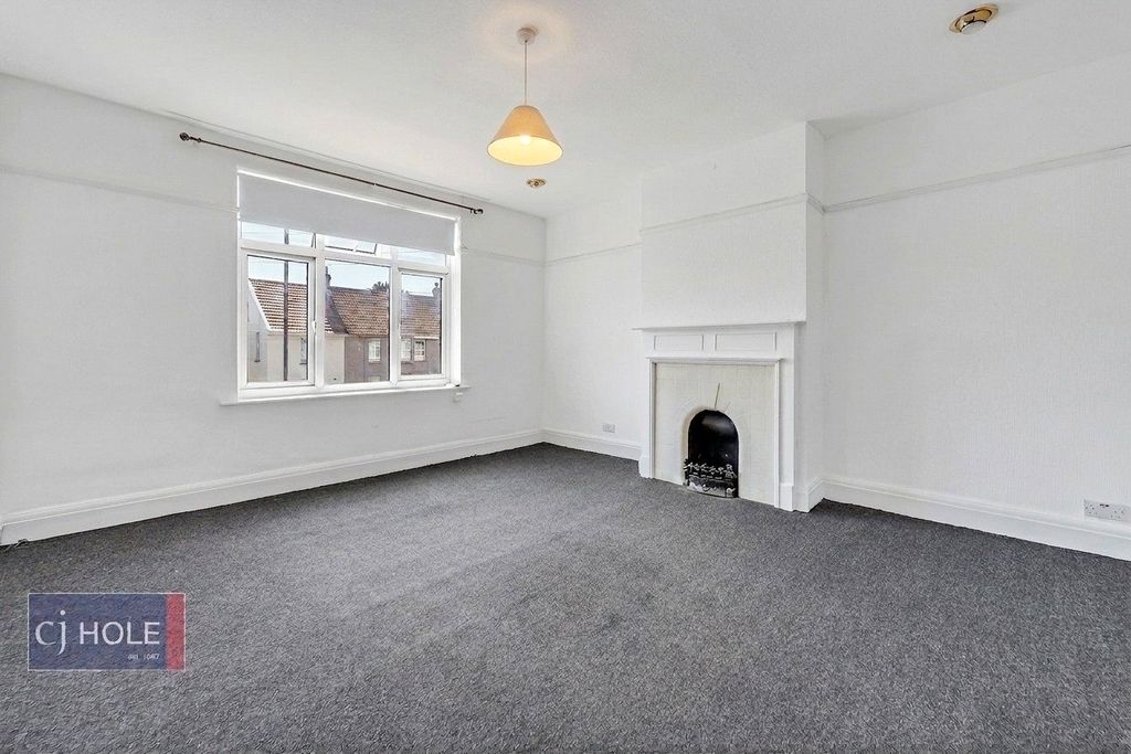 Property photo 3 of 12 Picture No. 05