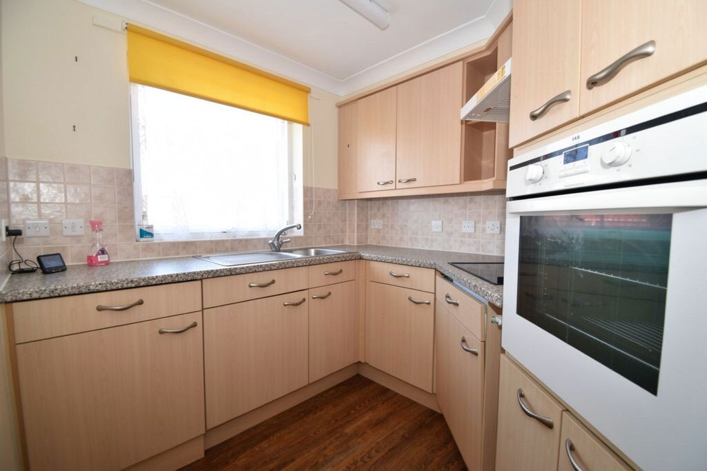 Property photo 2 of 9