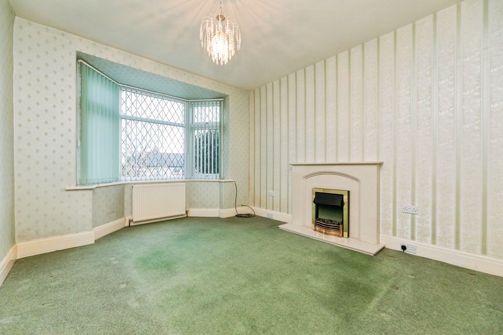 Property photo 3 of 19 Pbox-Img.Jpg