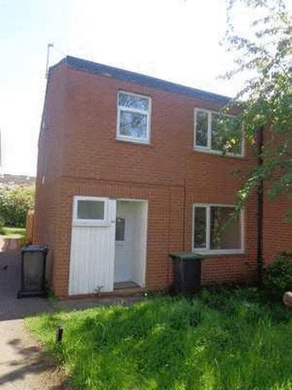 Property photo 1 of 7 Photo 7