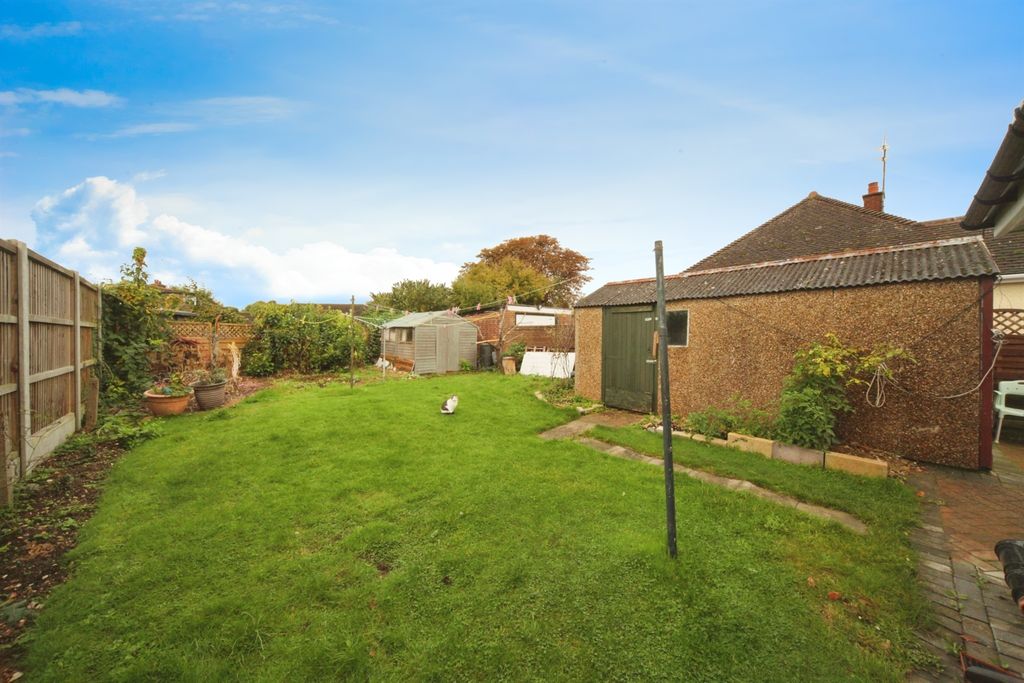 Property photo 2 of 16