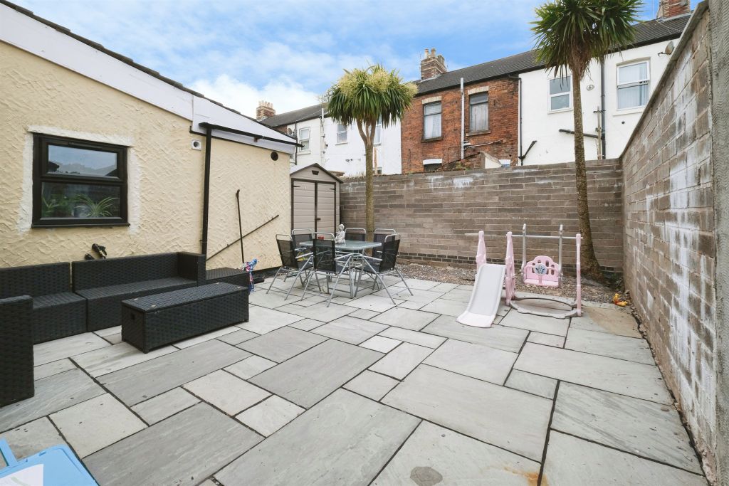 Property photo 2 of 19