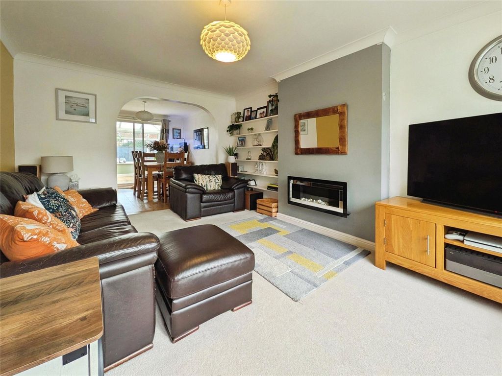 Property photo 2 of 17 Picture No. 26