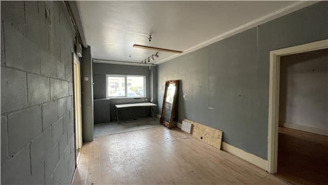 Property photo 2 of 3 Photo 4