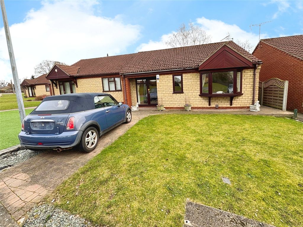 Property photo 1 of 7 Outside