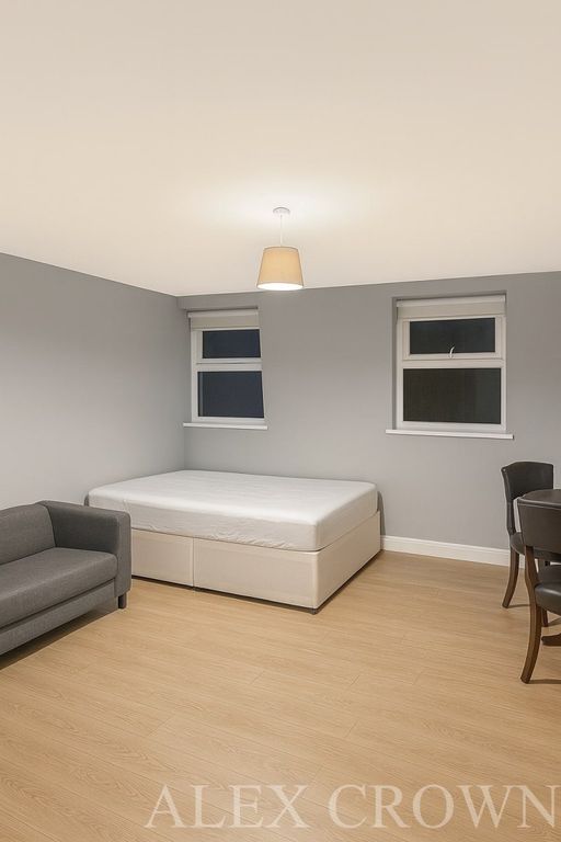 Property photo 1 of 4