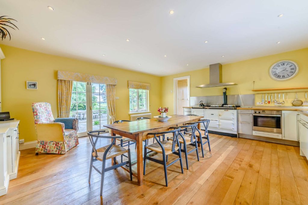 Property photo 3 of 23 Picture No. 04