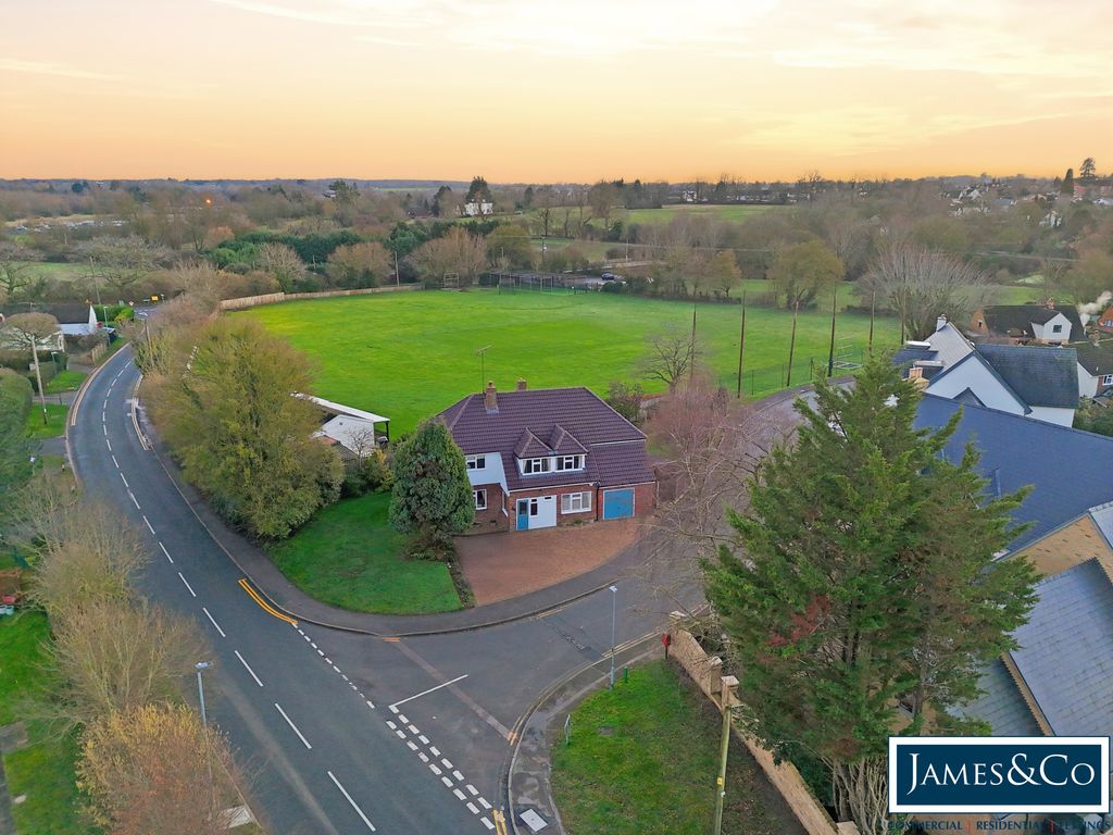 Property photo 2 of 23 1Riversidea