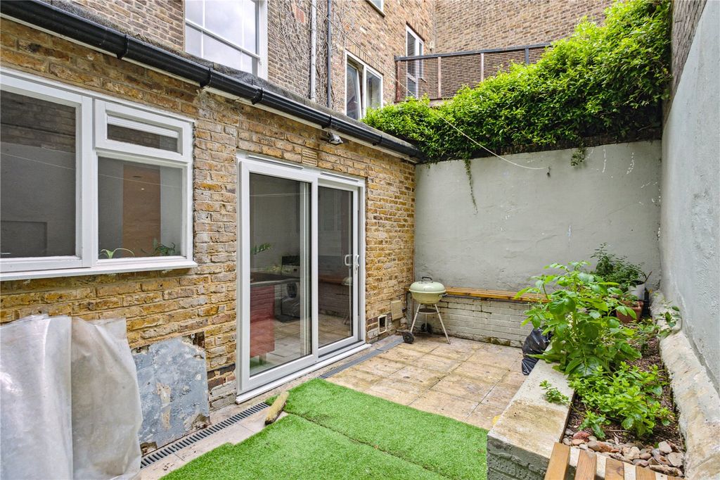 Property photo 2 of 12 Picture No. 10