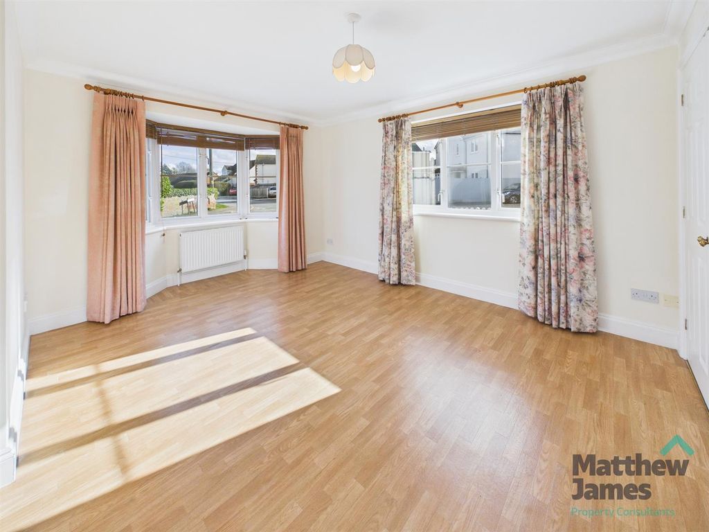 Property photo 3 of 18 Cam03063G0-Pr0163-Still003.Jpg